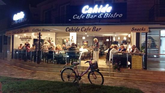 Cahide Cafe Bar